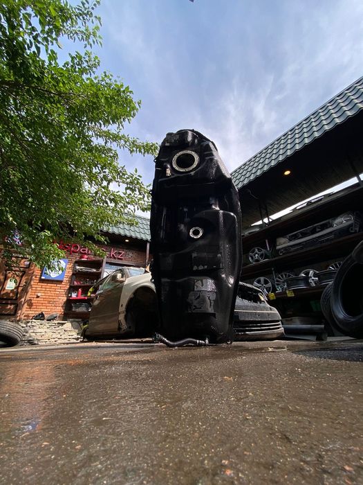 Бензобак Lexus NX200