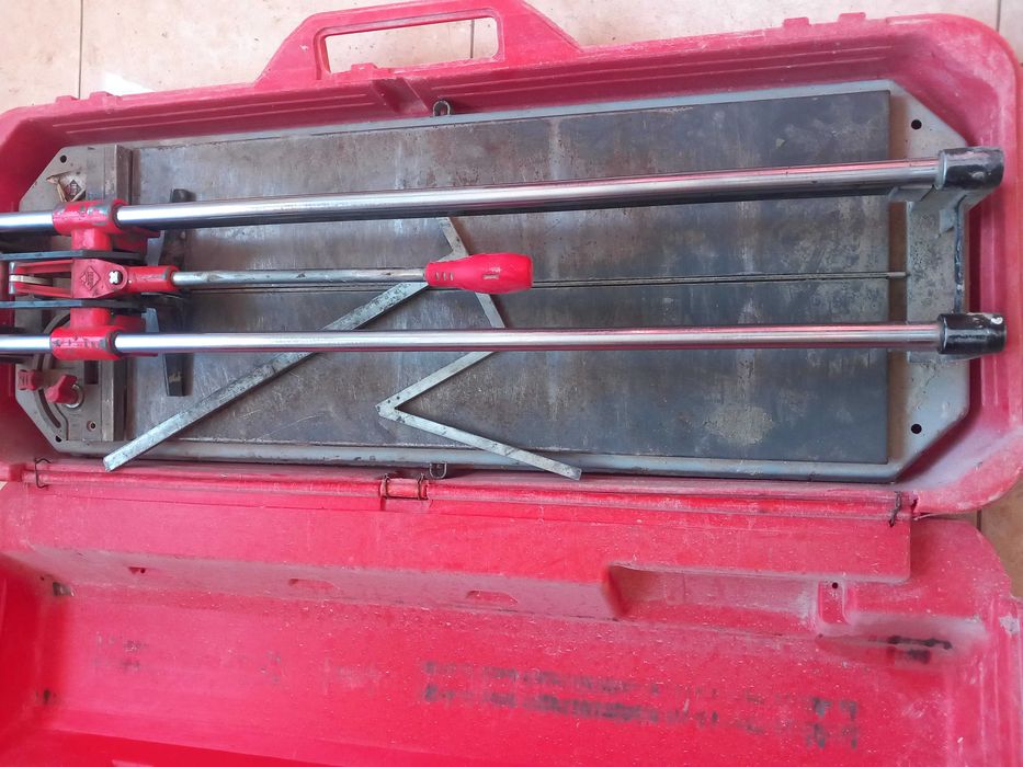 Vănd mașină tăiat gresie