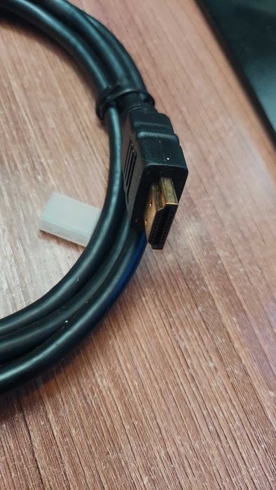 Переходник mini hdmi - hdmi и кабель есть mini hdmi - hdmi новые