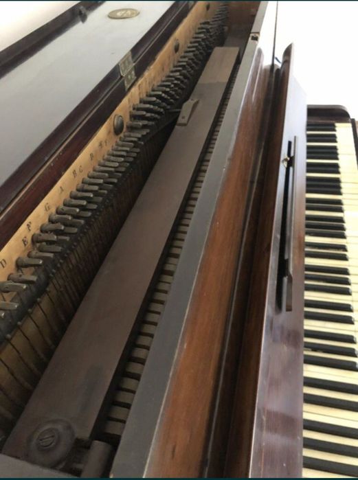Пиано A.Dumas Fils & Colin