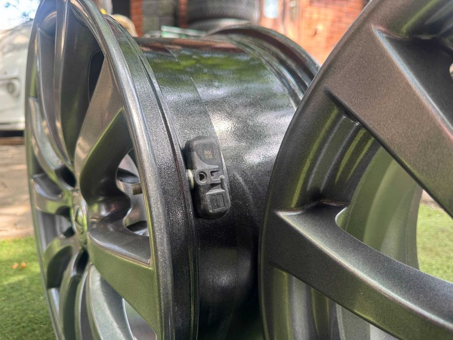 Оригинал диски R17 LEXUS IS