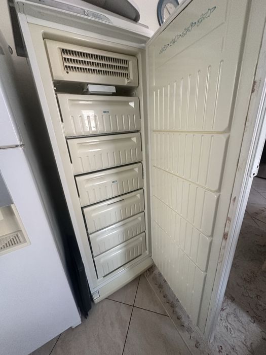 Продается морозильник