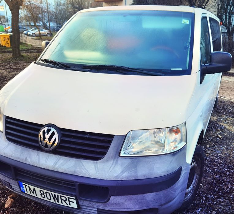 Vând Volkswagen T5