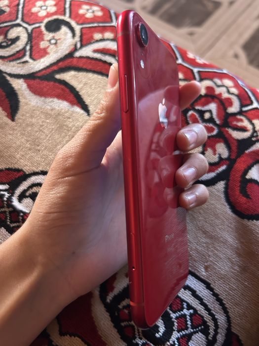 Продавам iphone XR