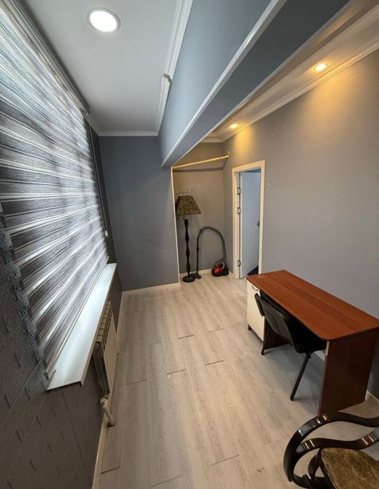 Юнусабад 6 квартал. Продается квартира 2/4/4