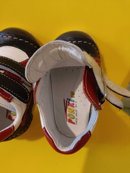 Обувки PONKI 19 номер