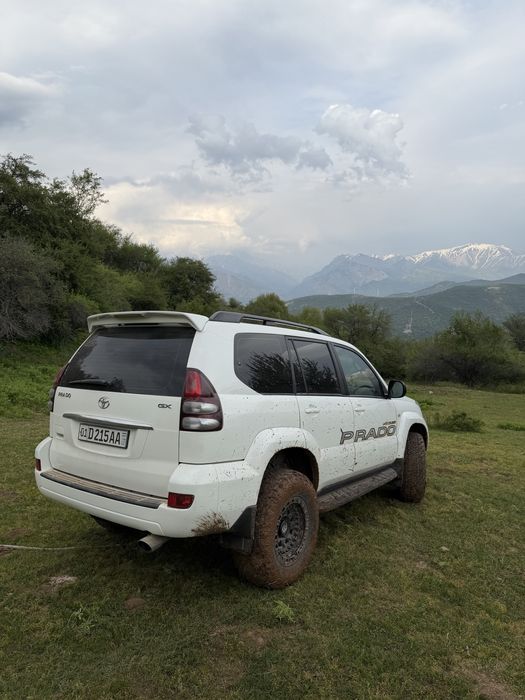 Toyota land cruiser 120 prado