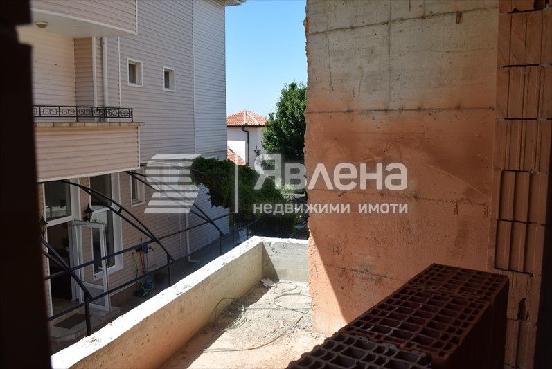 Продава се Двустаен апартамент в Царево - 60 кв.м за 1165 €/кв.м - Снимка #3