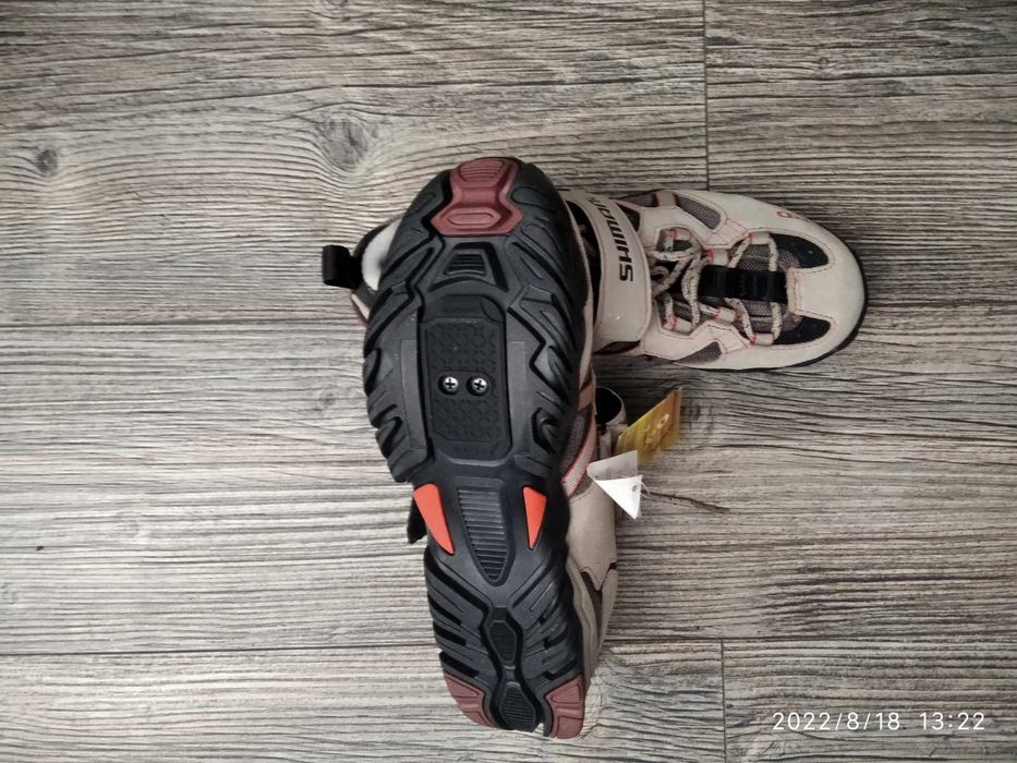 Продавам дамски обувки SHIMANO – SH- WM40.