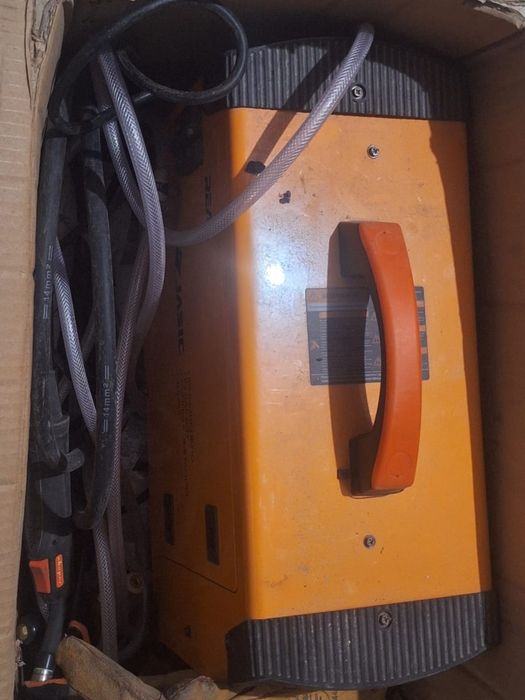 Сварочный аппарат СВАРОГ серии REAL MIG 200