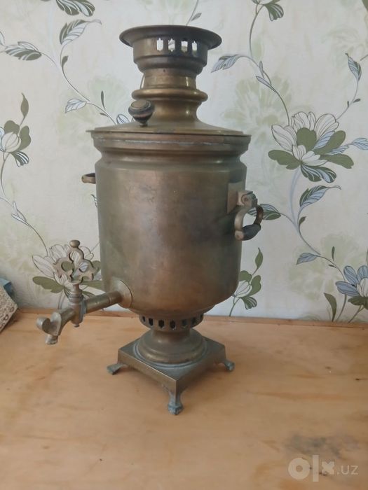 Самовар 1896й. печатлари бор
Нархи.3500.сум
10.летр.