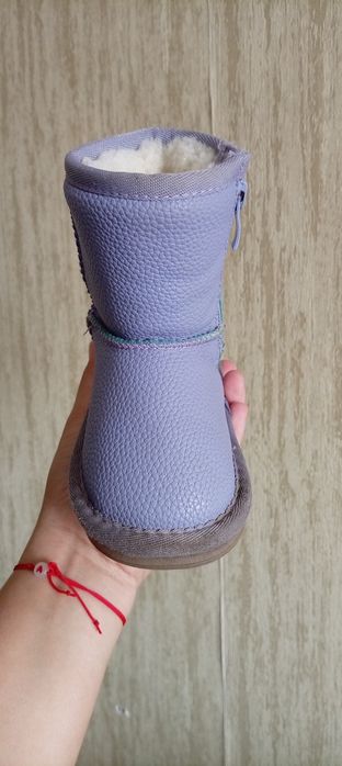 Продам сапоги для девочек