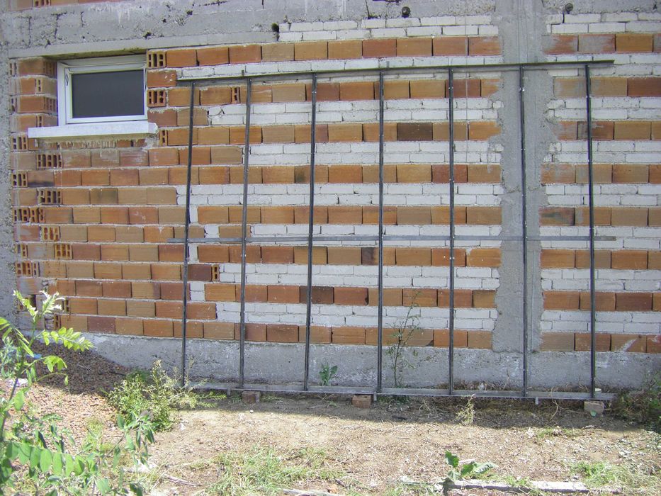 Поцинковани страници за остъкляване на оранжерии, халета, обори и др.