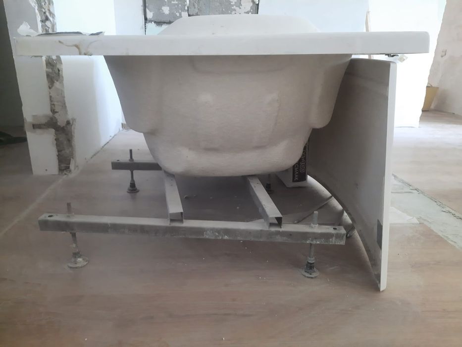 Ванна акриловая белая