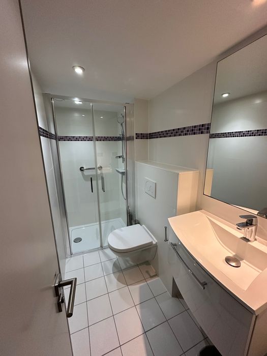 Професионални вътрешни ремонти – плочки, шпакловка, боя | Качествено