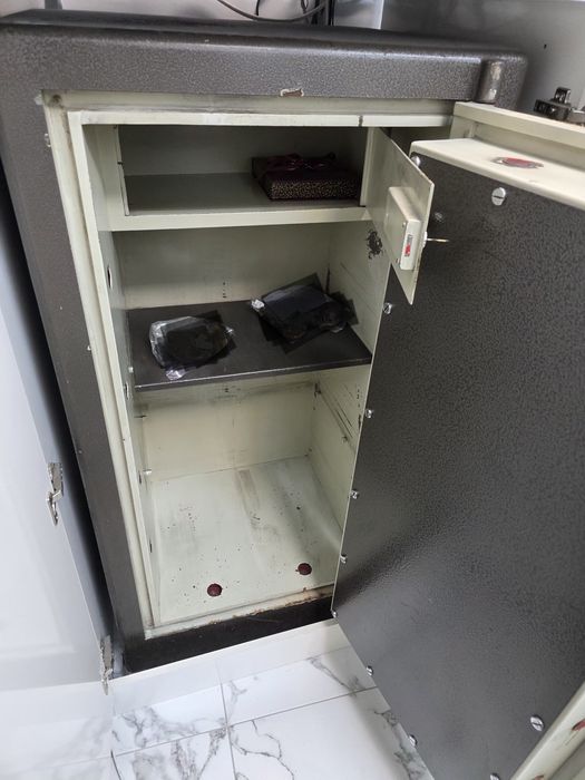 Каса Сейф златарски