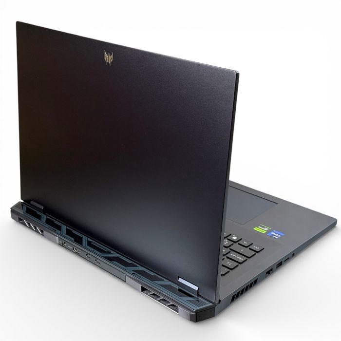 Acer Predator Helios 18 Intel Core i9-13900HX 32RAM 2TB SSD RTX 4080