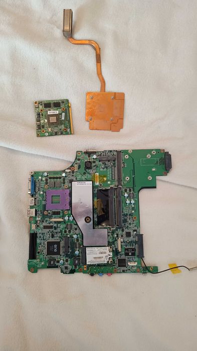 Dezmembrez Laptop MSI EX700+