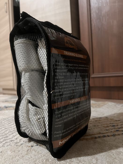 Перчатки для MMA «MANTO» (Белые)