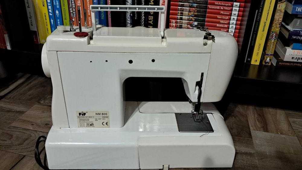 Mașină de cusut FiF