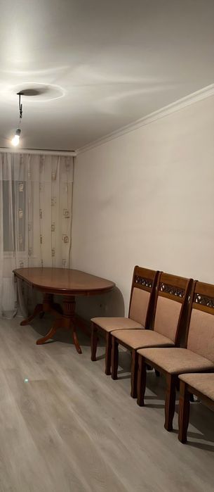 Продам диван и стол