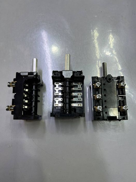 Переключатель режимов духовки с креплением под терморегулятор.
4 позиц