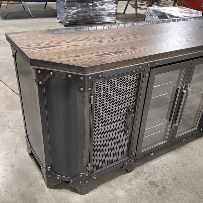 Металлический шкаф LOFT