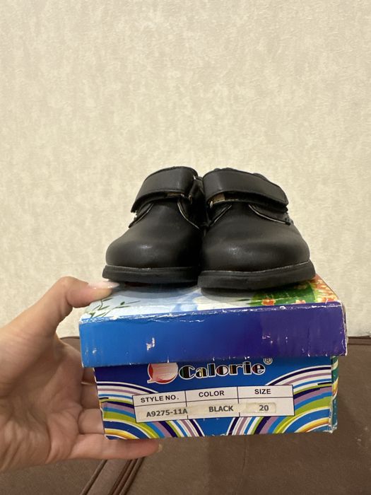 Продам туфли на мальчика