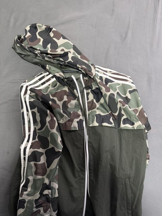 Ветровка на Адидас/ размер С/M