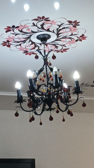 Продам люстры в хорошем состоянии