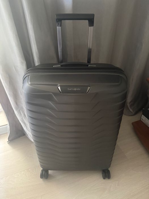 Чемодан samsonite