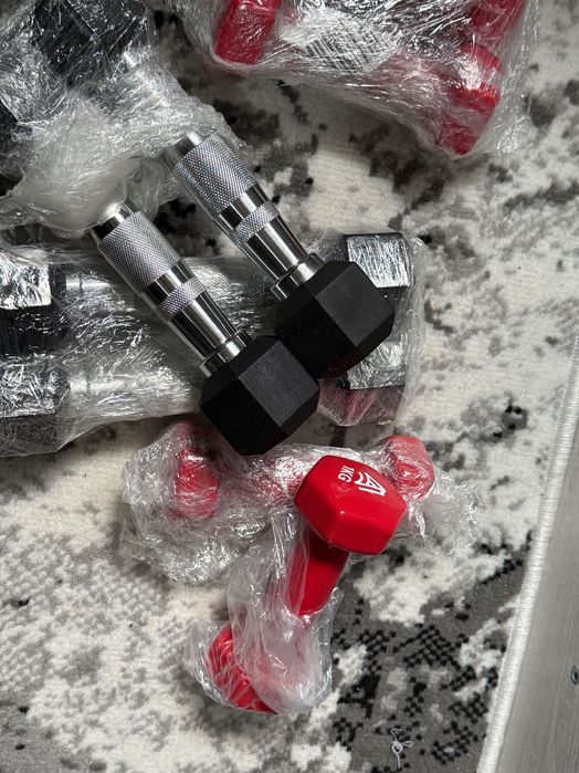 Продам спорт гантели