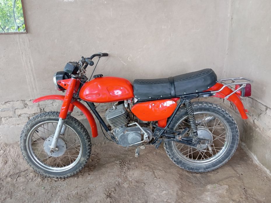 Minick motti sotiladi