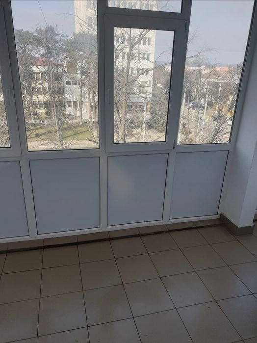 P.F.inchiriez ap. 2 camere Nicolae Bălcescu – vis-a-vis CJ