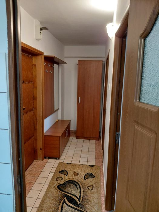 Proprietar,închiriez garsonieră decomandata 41mp