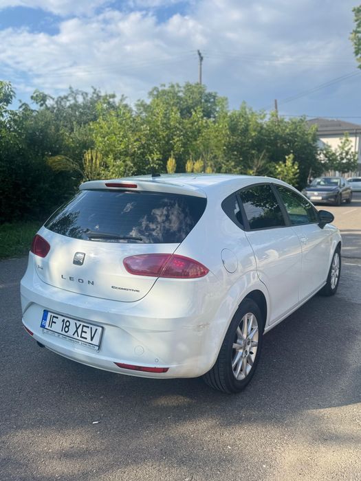SEAT Leon 2012 — imagine 3
