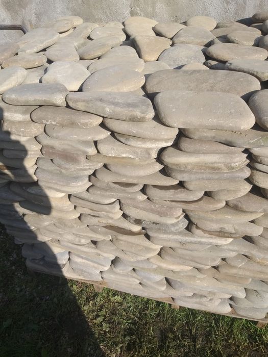 Piatra naturala de munte diferite nuanțe