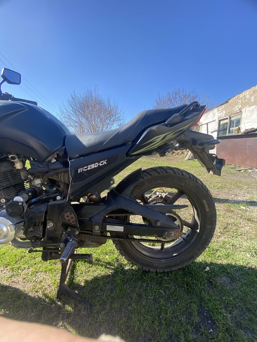 Мотоцикл RACER 250 кубов
