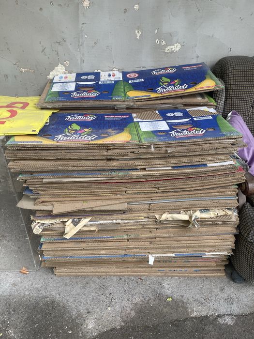 Банан коробка продам