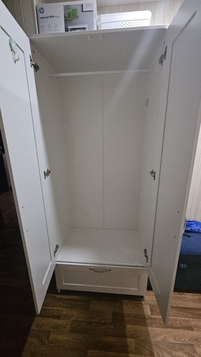 Шкаф от IKEA (белый)