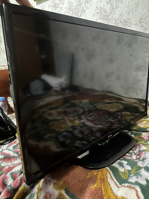 LG 32” (81 см) LED телевизор