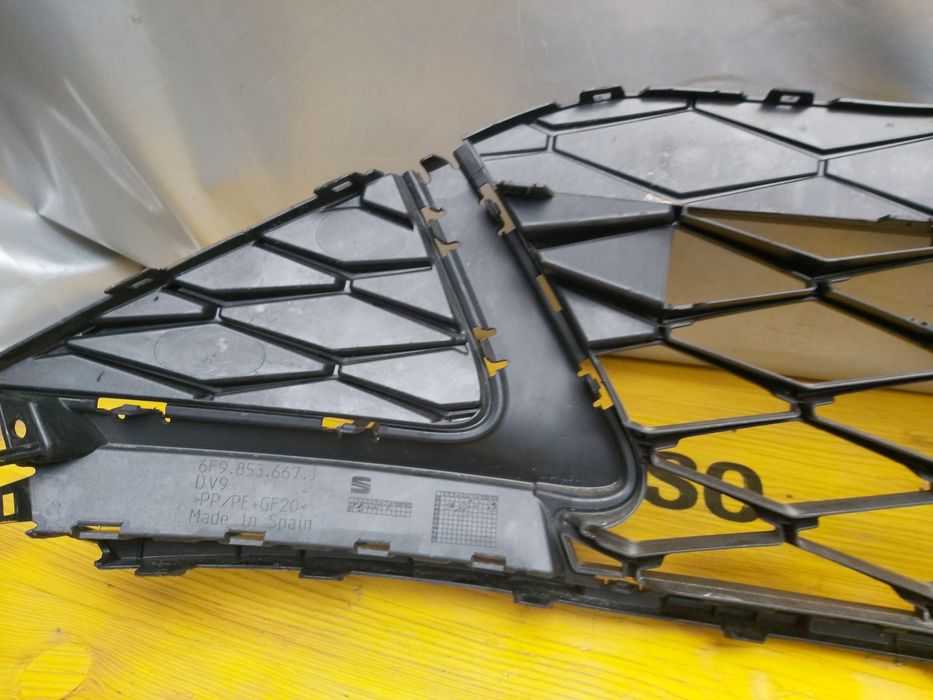 Грил решетка Seat Arona