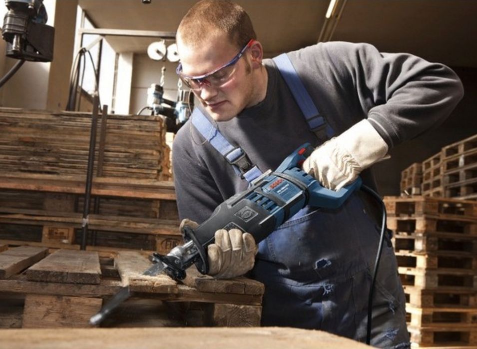 Bosch GSA1300 сабельная пила