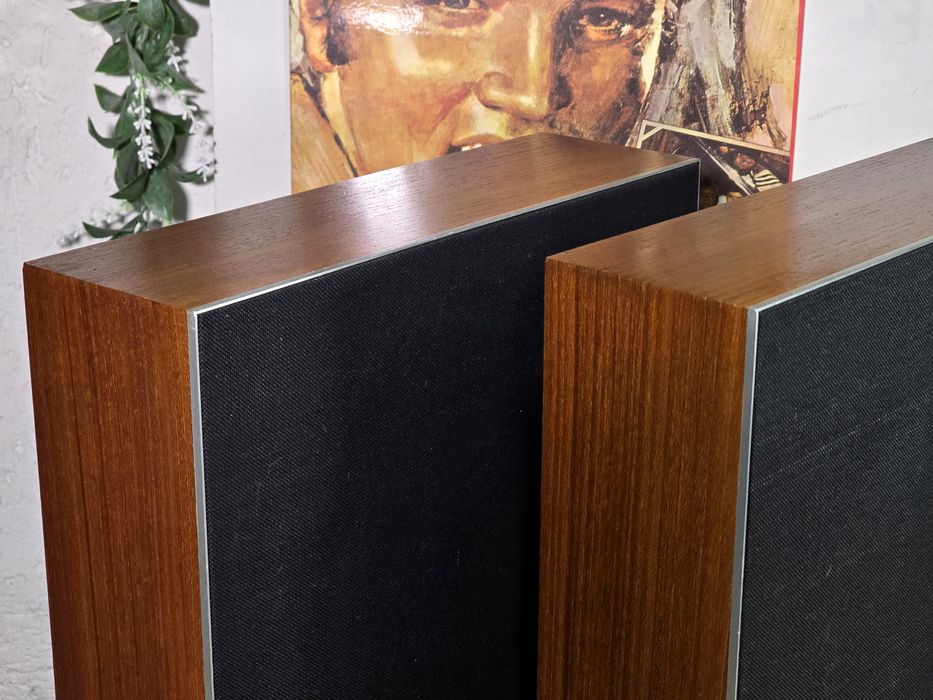 Boxe BANG & OLUFSEN BEOVOX 1802 hi-fi retro , lemn vintage,  slim