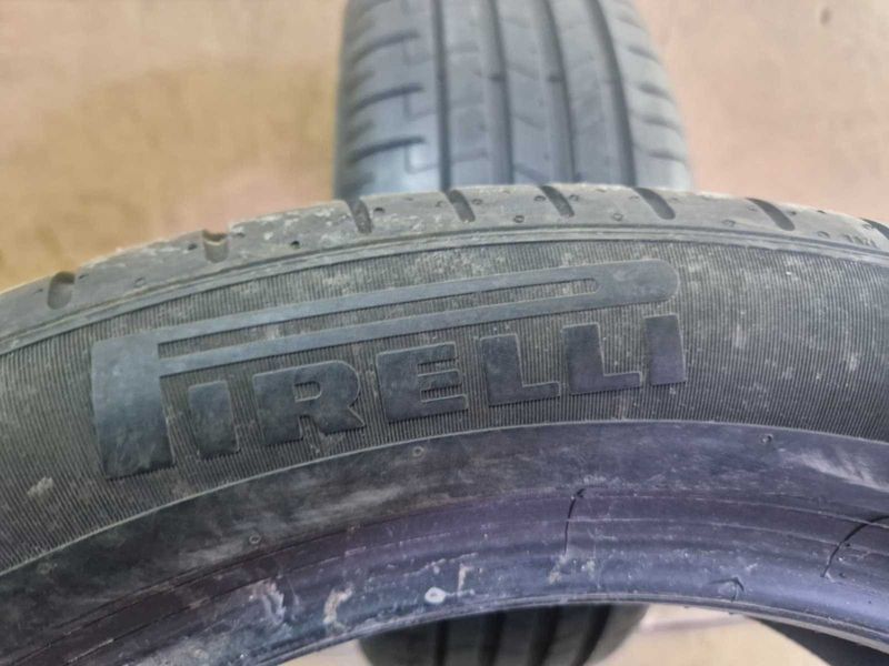 2 Pirelli R19 235/50
летни гуми
DOT0921