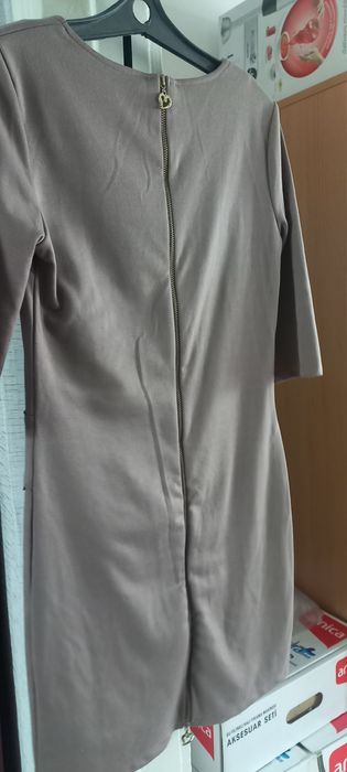 Продам платье на девушку 40-42