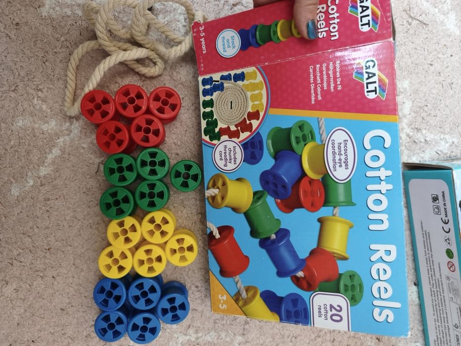 Мозайка, сортер и игра за нанизване 2-4г.