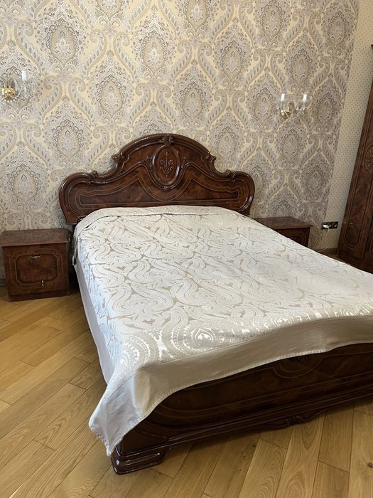 Спальный гарнитур б/у