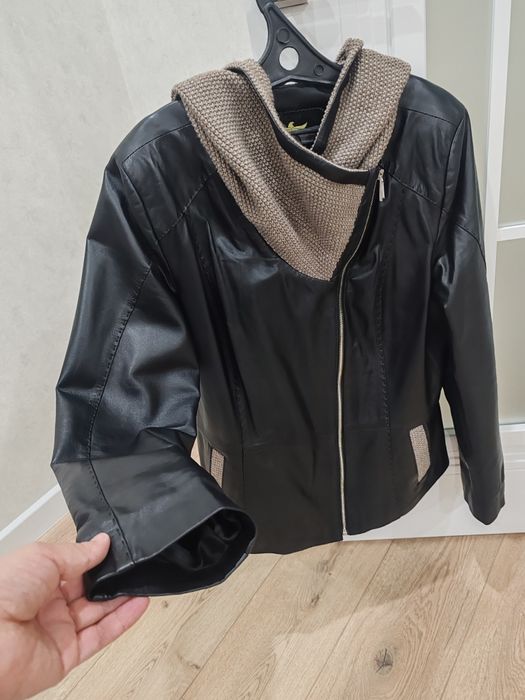 Кожаная куртка женская