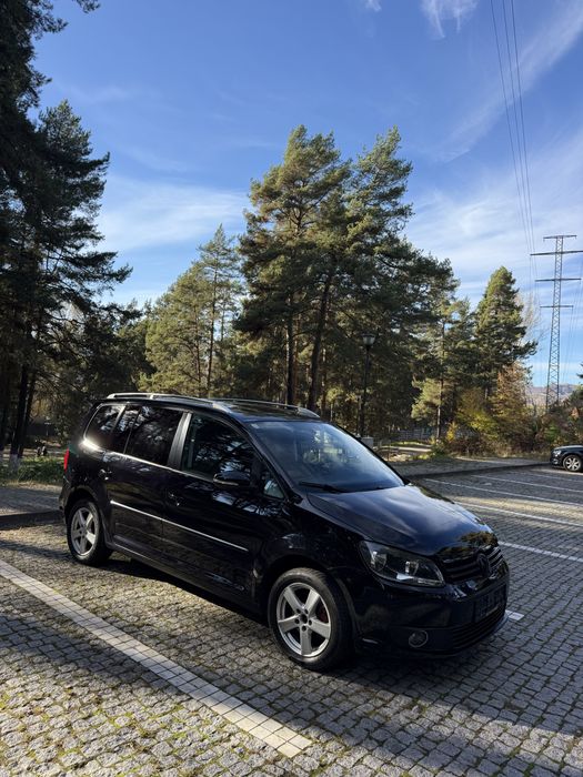 VOLKSWAGEN Touran 2012 — imagine 3